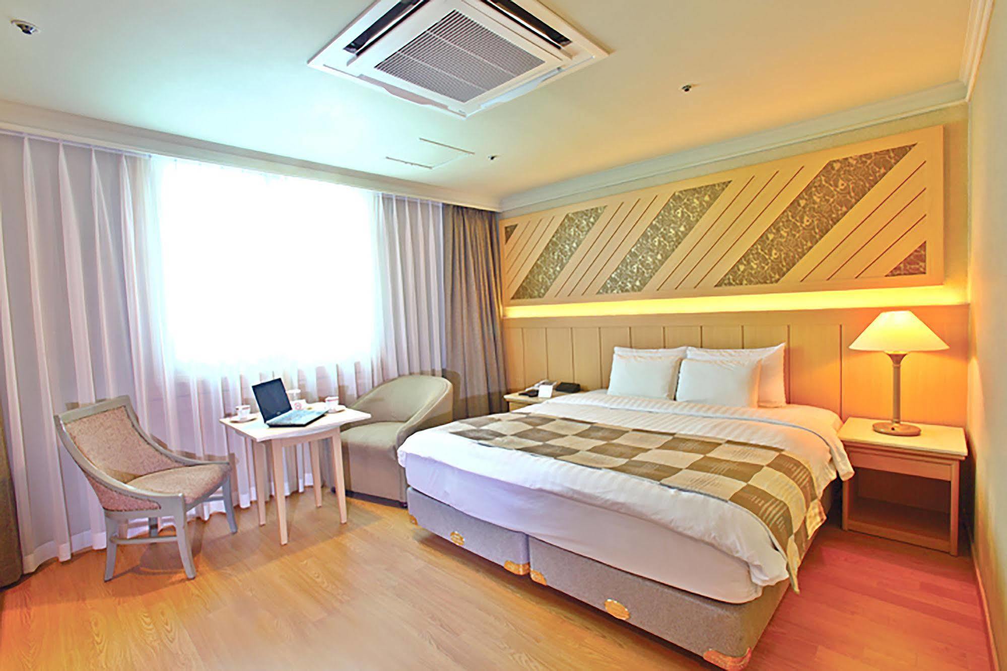 Hotel International Changwon Exterior foto